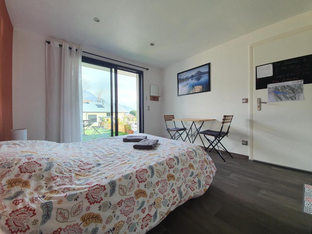 Studio A La Campagne Au Bout Du Lac D'Annecy 杜萨尔 外观 照片